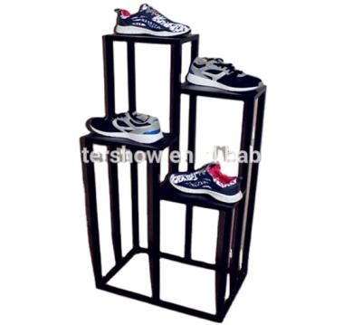 China High-end Easy Chain Store Shoe Display Stand For Stores China Factory Retro Simple Rural American Style Flower Solid Wood Rack for sale