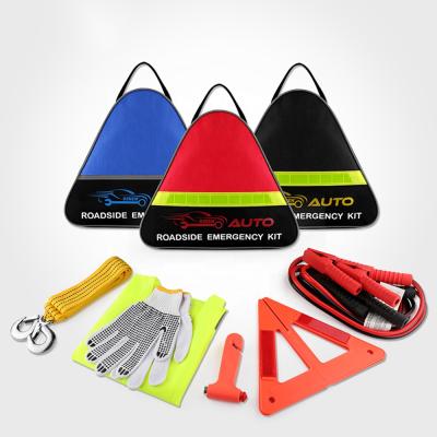 China Portable First Aid Kit Custom Portable Outdoor Essential Goods Emergency Car Kit for sale