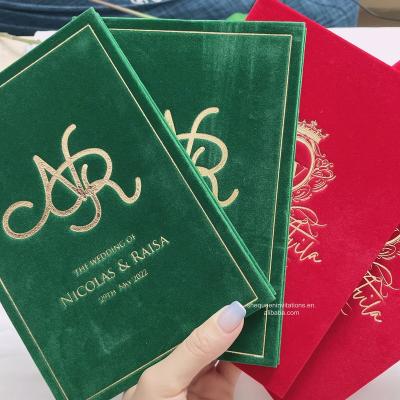 China Luxury Europe Hardcover Wedding Invitation Green Velvet and Black Booklet Wedding Invitation with Gold Foiling Monogram for sale