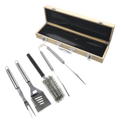 China Wooden box viable hot sale exquisite cooking set, barbecue grill tools for sale