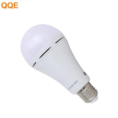 China Factory Price 9w 12w Intelligent Intelligent AC DC Lighting Rechargeable Led Emergency Light Bulb for sale