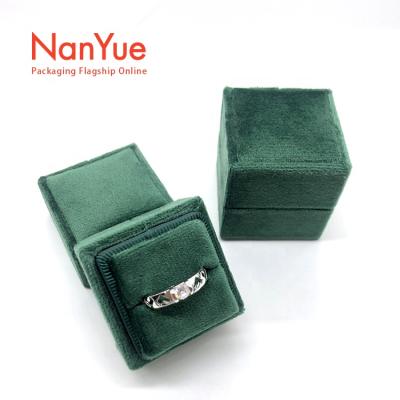 China Custom Logo Velvet + ABS Velvet Wedding Ring Box Jewelry Box Logo Velvet Ring Box for sale