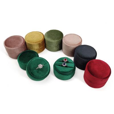 China Simple Modern Round Ring Box Velvet Proposal Double Ring Pilou Jewelry Box LOGO Customization Wholesale for sale