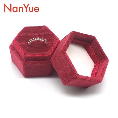 China Velvet + Octagonal Ring Box Factory Handmade Wholesale Octagonal Ring Box Velvet Ring Box Couple Wedding Ring for sale