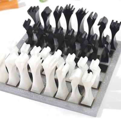 China DM085 Viable Chessboard Chess Pieces Cast Headmade Resin Casting Molds Eolds Epoxy Silicone Resin for sale