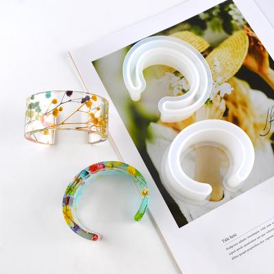 China Viable Handmade DIY High C Bracelet Epoxy Resin Mirror Bracelet Silicone Mold Round Bracelet Jewelry Resin Casting Mold for sale