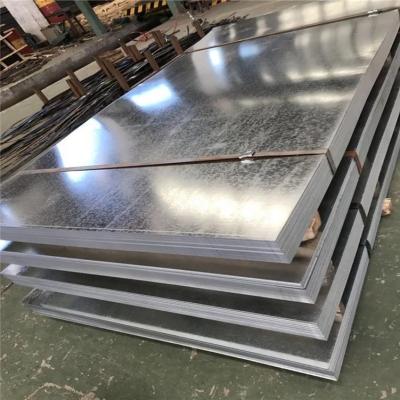 China La anchura 1000m m galvanizó la chapa galvanizada el estándar de acero 4x10 de los paneles JIS en venta