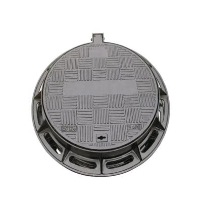 China Grated Ductile Iron Manhole Cover Heavy Duty Epoxy Painting en venta