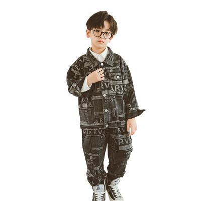 China Fashionable 100% cotton korean style custom all over printed black kids denim sets fashion retro kids denim 2pc clothing set for sale