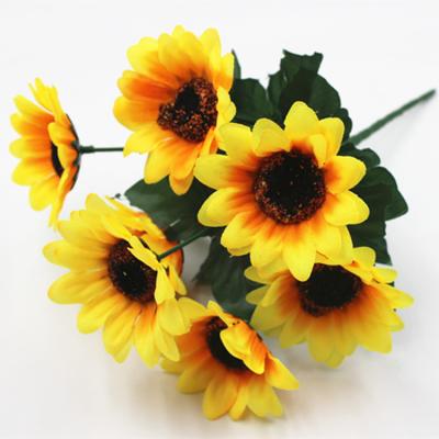 China Small artificial flower wedding flower bouquet sunflower home living room decoration silk flower arrangement in dining room table for sale