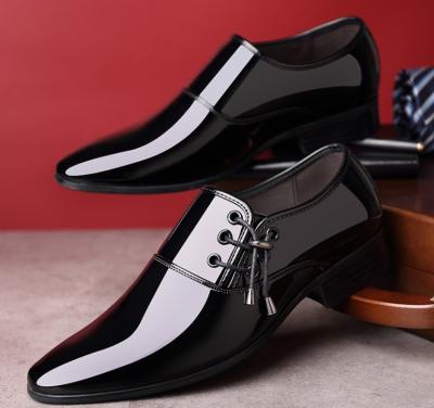 China OTHER New zm31737c lace men's shoes business casual shoes men's fashion pointy shiny shoes for sale