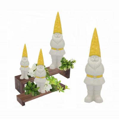 China New Design Porcelain Ceramic Vivid Gifts Porcelain Dwarf Home Decoration for sale