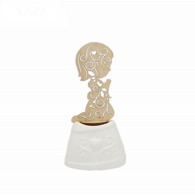 China Porcelain with 2021 Popular Ceramic Figure Bottle MDF Home Decoration Porcelain MDF Vivid Customer Design Gifts Essentially for sale