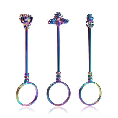 China FASHIONABLE Vintage Cigarette Holder Ring Rack Metal Finger Clip Cigarette Holder Smoking Accessories Slim Colorful Slim Jewelry Gift for sale