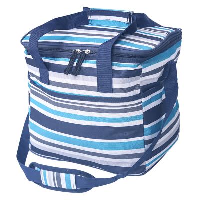 China Portable Oxford Light Waterproof Camping Cooler Bag for sale