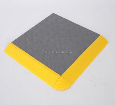 China Hot Sale Garage Plastic Industrial Interlocking Tiles Heavy Duty Anti-Slip Wear Resistant Durable PP Removable Interlocking Floor Mats For Repair Shop for sale