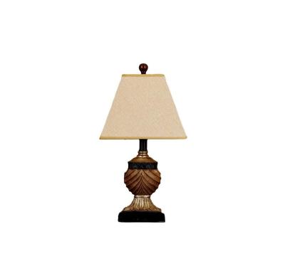 China Modern Table Lamp High Stability Strong Luxury European Classic For Night Table for sale