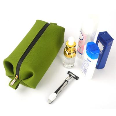 China Recyclable Fashion Silicone Toiletry Bag Women Ladies Customized Cosmetic Bag for sale