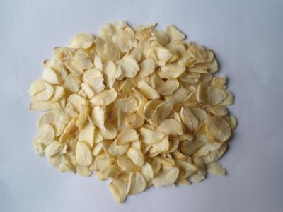 China 2017 New Spice Dehydrated Garlic Flakes for sale