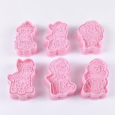 China Fondant Viable Cake LOVE'N LV122A DIY Baking Tools Set of 6 Pieces Wang Wang Team Biscuit Cookie Mold Plastic Cookie Mold for Cutting for sale