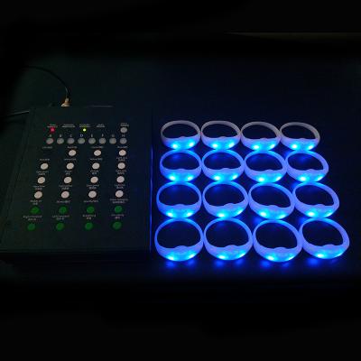 China Computer Control Promotion Wholesales Silicone LED Wristband Flashing Wedding Gift for Guest RFID LED Remote Control Wristband for sale