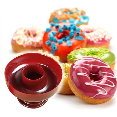 China Sustainable Practical Kitchen Tools DIY Donut Mold Dessert Fondant Cake Silicone Non Stick 3D Mold for sale