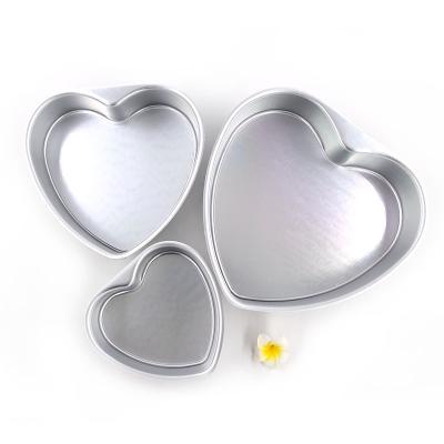 China Amazon Viable Hot Selling Non Stick Cake Mold Heart Shaped Solid Aluminum Alloy Bottom High Quality Baking Tools for sale