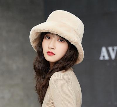 China 2021 COMMON Vintage Spring Autumn Cotton Bucket Hat Unisex Luxury Bucket Hat Outdoor Winter Bucket Hat For Women for sale