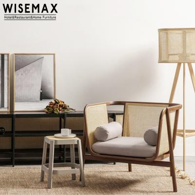 China WISEMAX FURNITURE New Design Ash Wood Solid Wood Sofa Single Seating With Arm And Backrest Lounge Leisure Sofa for sale