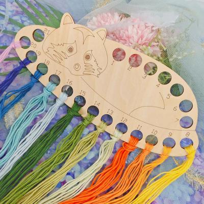 China Embroidery Animal Silk Stitch Cross Copllent MDF Thread Spools DIY Shape 9932 Sewing Tools for sale