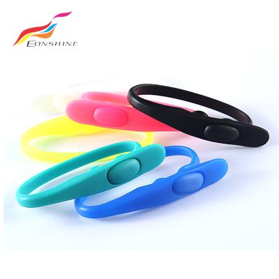 China Flat No MOQ Lazy No Link No Lace Adults And Kids Silicone Laces for sale