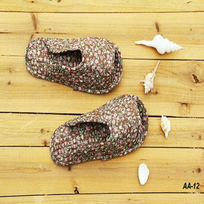 China Latest New Disposable Slippers Fashion Women Warm Comfortable Aerosoft Slipper for sale