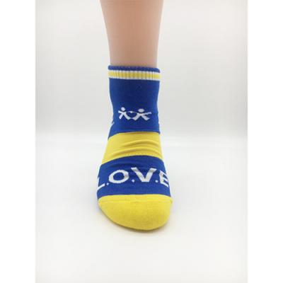 China 2022 Hot Sale Breathable Breathable Cotton Knitting Sports Short Crew Male Sports Socks for sale