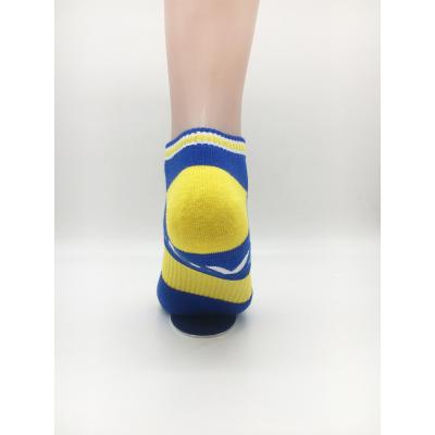 China Breathable Wholesale Cotton Cushioned Sports Socks Compression Athlete Shorted Athletic Socks for sale