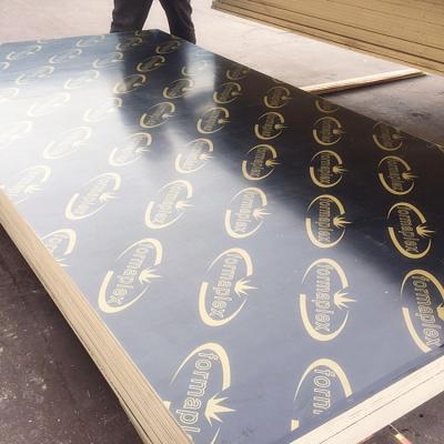 China 18mm Exterior Phenolic Board With Black Film WBP Glue For Construction Formwork for sale