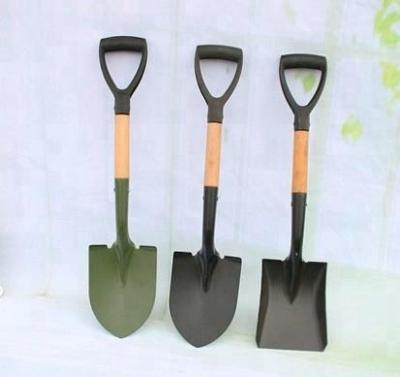 China Eco - Friendly China Made Iron Handle Wood Fire Shovel In Different Color for sale