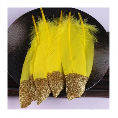 China Gold Plated Feather Home Decor Double Color Goose Feather Party Wedding Decoration zu verkaufen