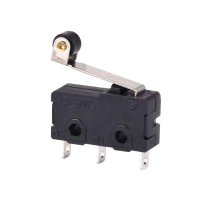 China Wholesale plunger 1e4 t125 5a micro spdt switch with roller SS5-05N1-050 for sale