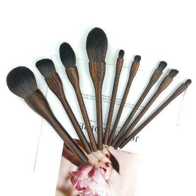 China Fan Brush ELLYA Makeup Brush Set 9 Wooden Handle Paint Brush Animal Hair Eyeshadow Brush Concealer Brush Makeup Tool Kit for sale