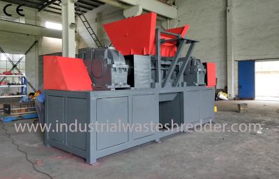 China Municipal Solid Waste Shredder 37 KW 75 Rpm Rotating Speed High Shredding Efficiency for sale