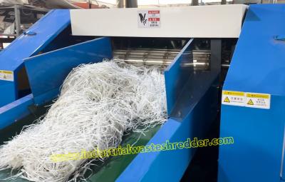 China Schredder für PP-Plastik-Monofilament, hocheffizienter Schredder für Abfallgarne, Energieeinsparung, Schredder für PP-Raffia, Schredder für PP-Seile mit Input- und Out-Conveyor, abnutzungsbeständige Klinge zu verkaufen