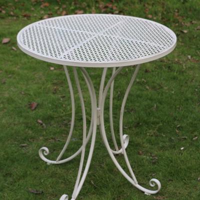 China Sturdy Construction Outdoor Garden Kd Frame Country Style Iron Metal Patio Cafe French Folding Table and Chairs for sale