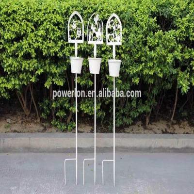 China Outdoor European Style Garden Iron Decoration Wedding Style Metal Plant Flower Stick Stand for sale