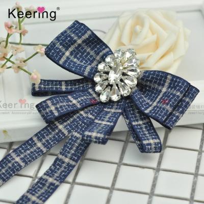 China Crystal Cloth Ribbon Rhinestone Fancy Brooch New 2021 For Lolita College Style Clothes WBRC-004 for sale