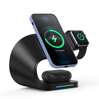 China New Design Mobile Phone Portable Wireless Charging Type-c For Watch Earphone Charger Station 4in1 15W Magnetic Wireless Charging for sale