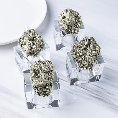 China New Arrival Bulk Sustainable Vintage Braided Pewter Stone Crystal Ring Napkin Holder Table Rings for sale