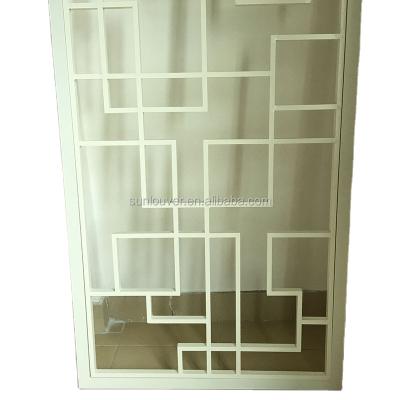 China Easily Assembled Hardware Metal Balcony Screen Privacy Divider Screen for sale