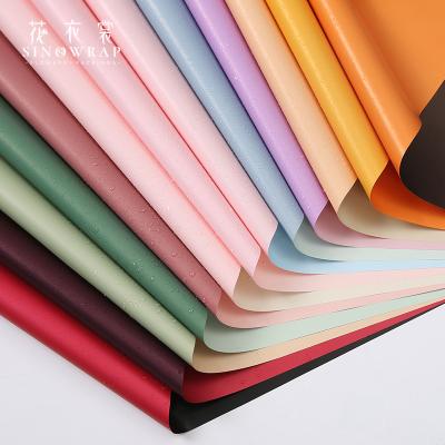 China Recycled Materials SINOWRAP  Hot Selling 2 Sides 2 Colors  Matte Waterproof  Flower Wrapping Paper for sale