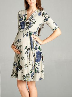 China Burgundy Floral Print Lace Maternity Wrap Dress Half Sleeve Wear Comfortable for sale