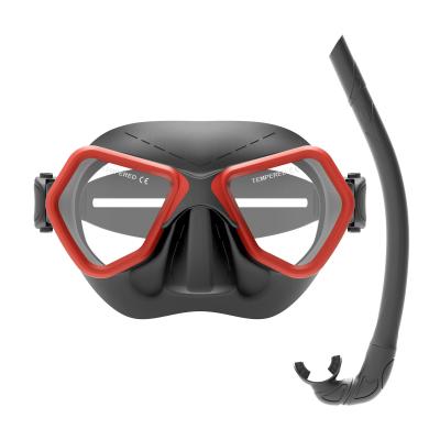 Chine Masque de plongée et snorkel de qualité professionnelle avec un ensemble de masque de plongée en verre durci anti-brouillard à vendre